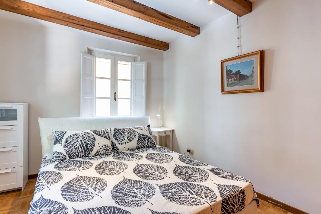 Piazza Napoleone Lovely Central Apartment Lucca Exterior foto